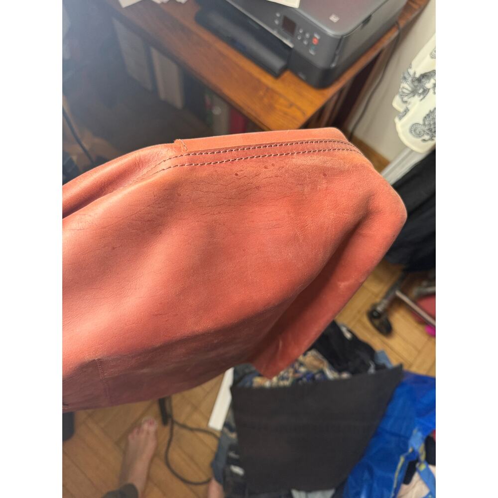 Parker Clay Emma Bucket Bag - Picture 13 of 13